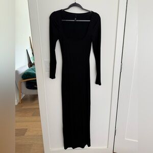 Skims (often sold out) dress - worn only once